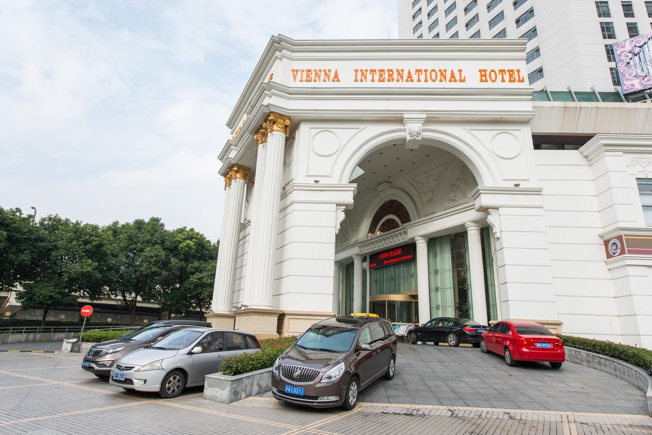 Vienna International Hotel Shanghai Train Station Экстерьер фото